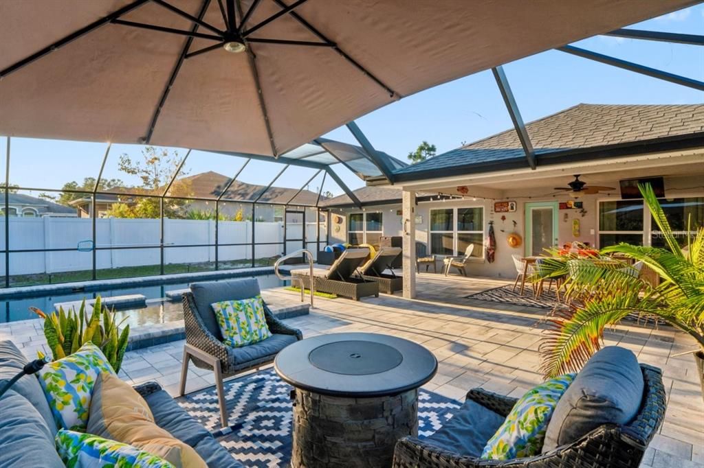 For Sale: $420,000 (4 beds, 2 baths, 1761 Square Feet)