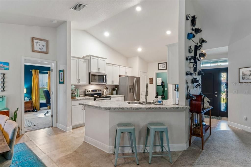For Sale: $420,000 (4 beds, 2 baths, 1761 Square Feet)