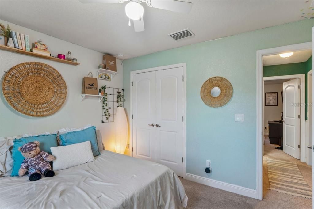For Sale: $420,000 (4 beds, 2 baths, 1761 Square Feet)