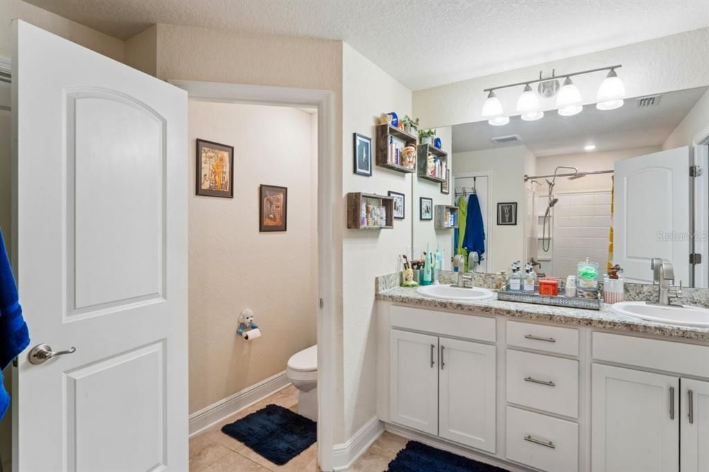 For Sale: $420,000 (4 beds, 2 baths, 1761 Square Feet)