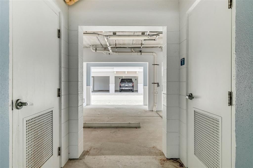 En Venta: $811,000 (3 camas, 3 baños, 1664 Pies cuadrados)