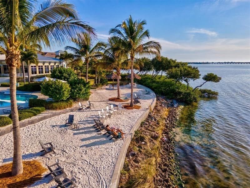 En Venta: $811,000 (3 camas, 3 baños, 1664 Pies cuadrados)