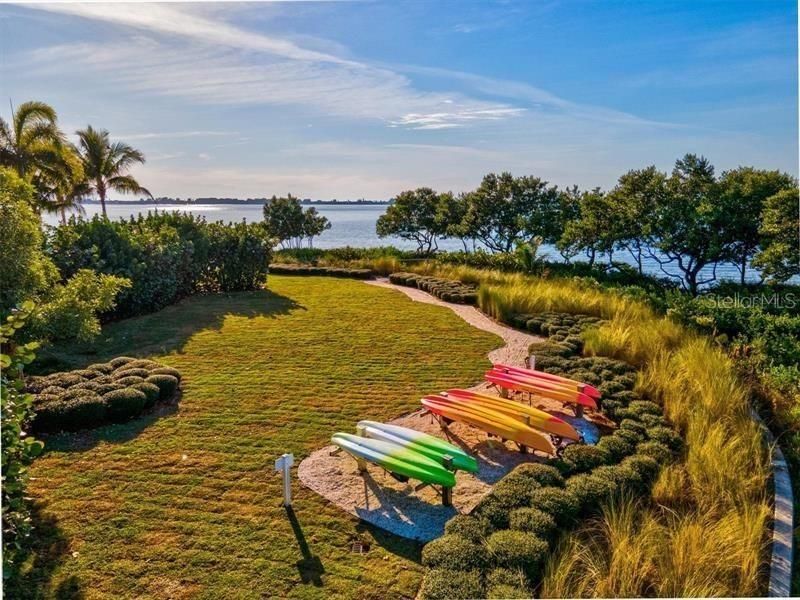En Venta: $811,000 (3 camas, 3 baños, 1664 Pies cuadrados)