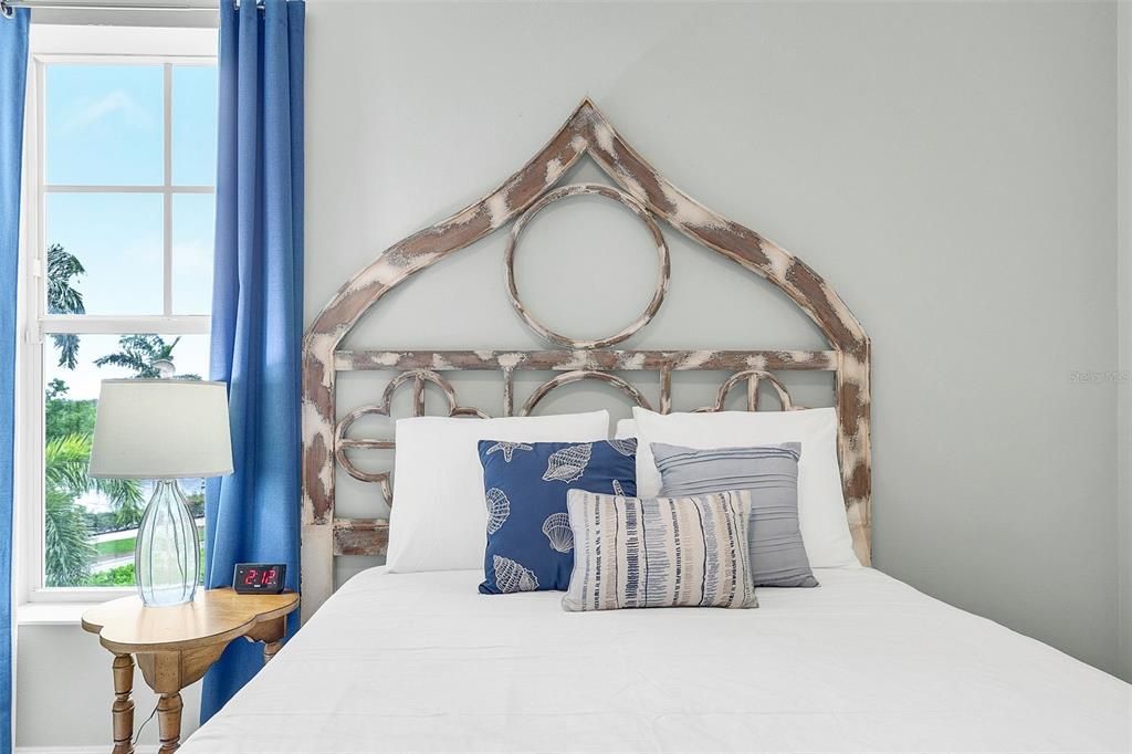 En Venta: $811,000 (3 camas, 3 baños, 1664 Pies cuadrados)