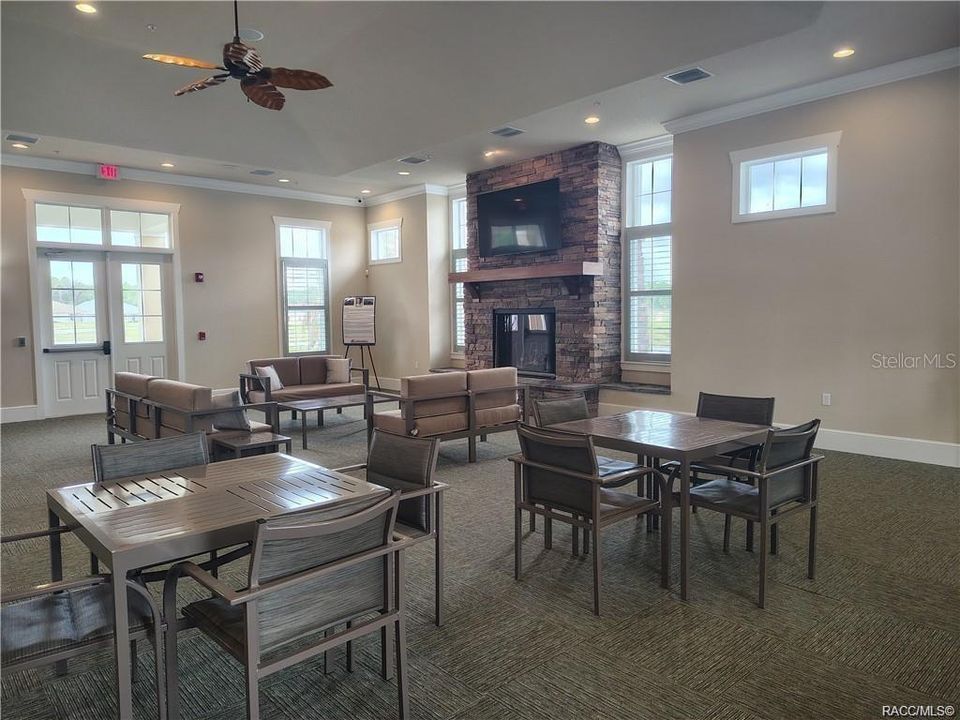 For Sale: $323,400 (3 beds, 2 baths, 1970 Square Feet)