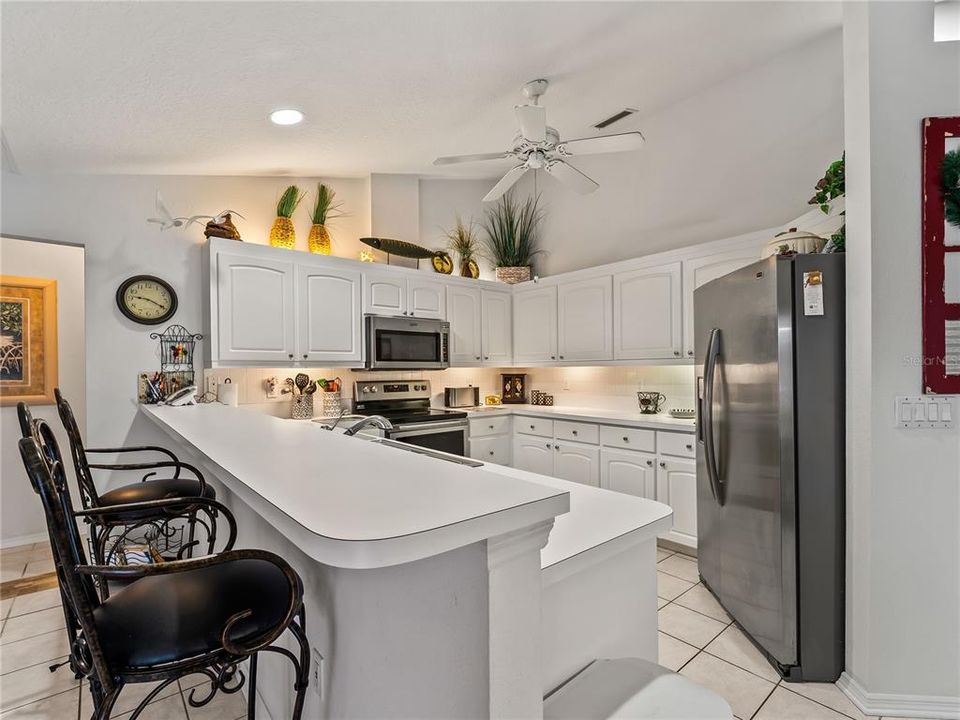 En Venta: $599,000 (3 camas, 2 baños, 2255 Pies cuadrados)