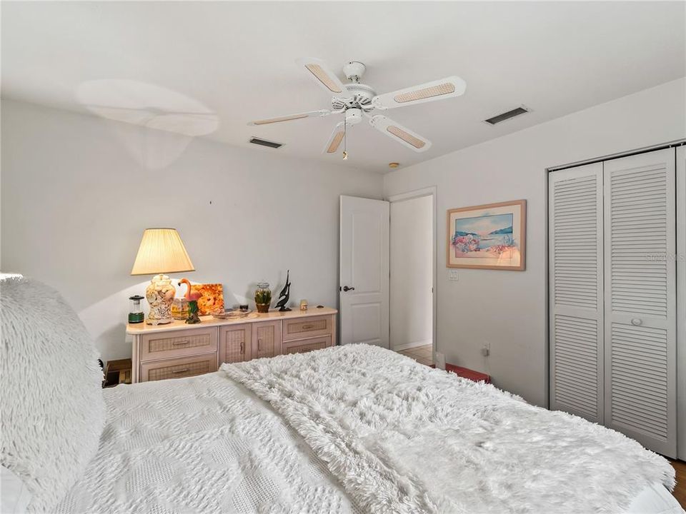En Venta: $599,000 (3 camas, 2 baños, 2255 Pies cuadrados)