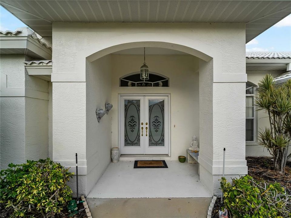 En Venta: $599,000 (3 camas, 2 baños, 2255 Pies cuadrados)