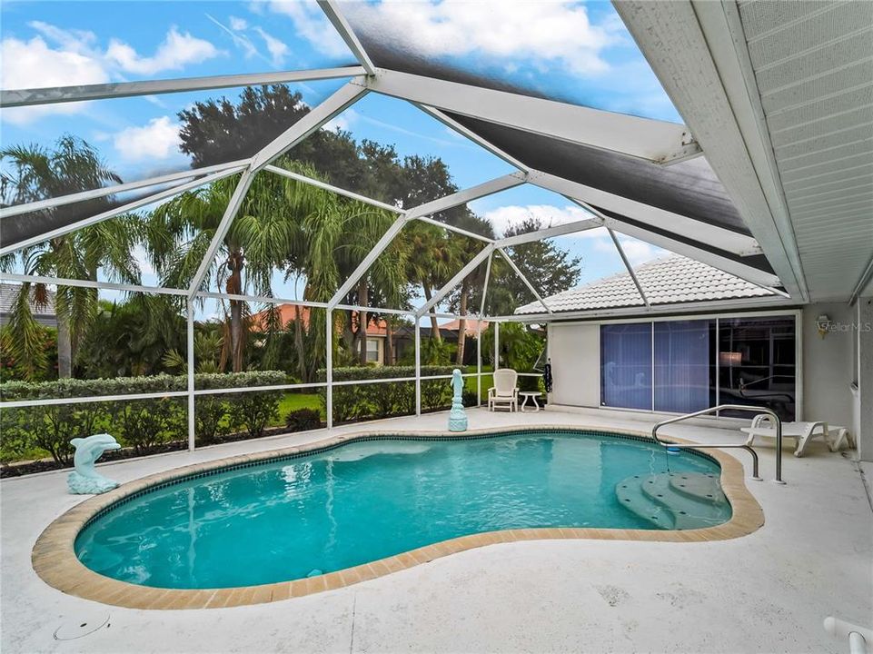 En Venta: $599,000 (3 camas, 2 baños, 2255 Pies cuadrados)