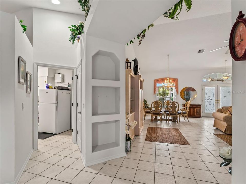 En Venta: $599,000 (3 camas, 2 baños, 2255 Pies cuadrados)