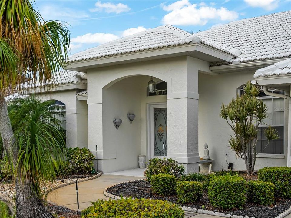 En Venta: $599,000 (3 camas, 2 baños, 2255 Pies cuadrados)