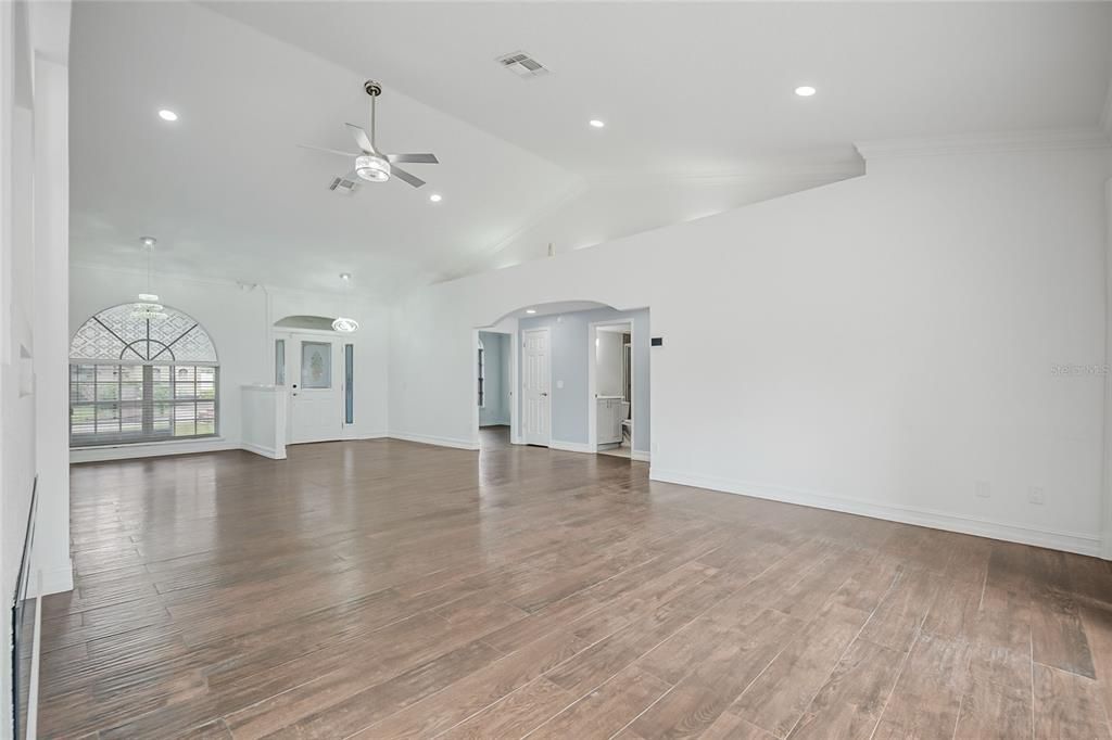 En Venta: $269,900 (3 camas, 2 baños, 1764 Pies cuadrados)