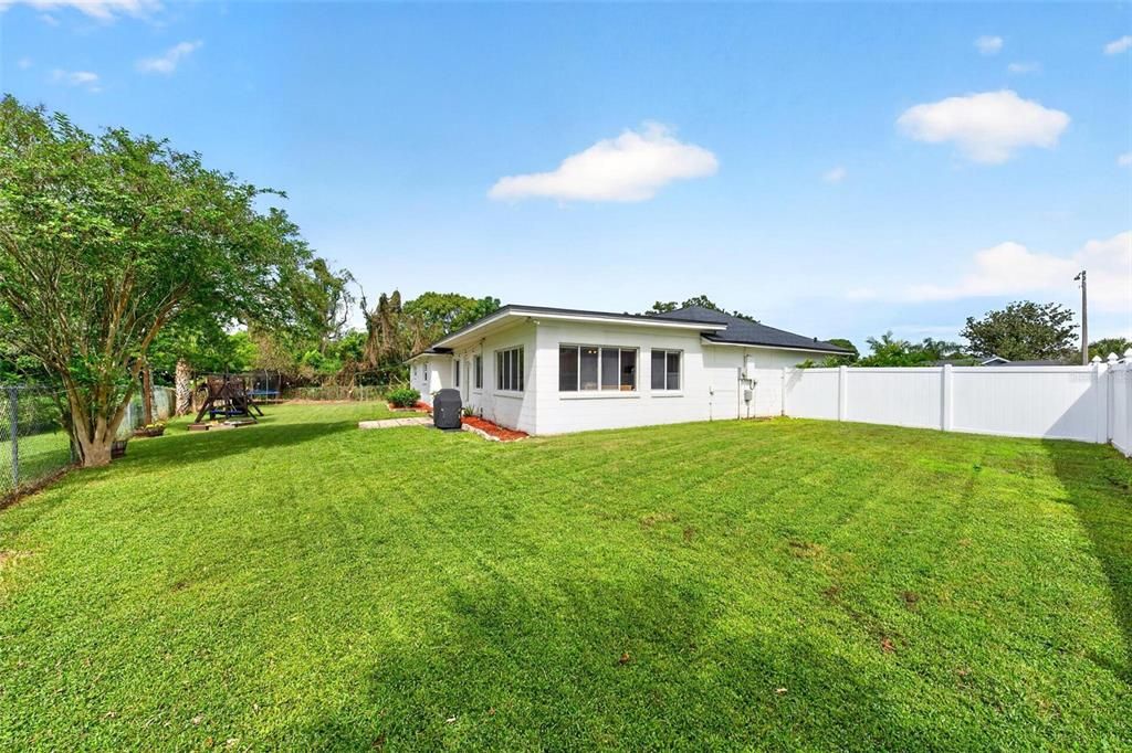En Venta: $560,000 (4 camas, 2 baños, 2352 Pies cuadrados)