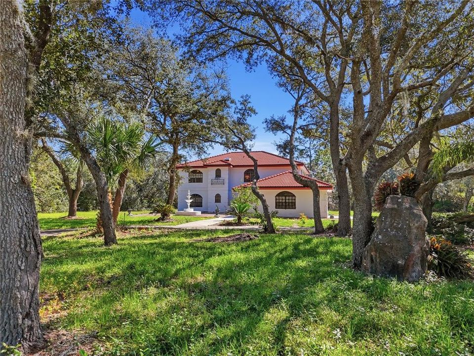 En Venta: $899,777 (4 camas, 4 baños, 2823 Pies cuadrados)