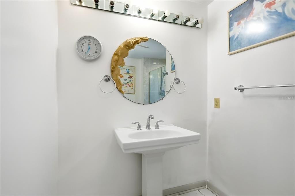 En Venta: $899,777 (4 camas, 4 baños, 2823 Pies cuadrados)
