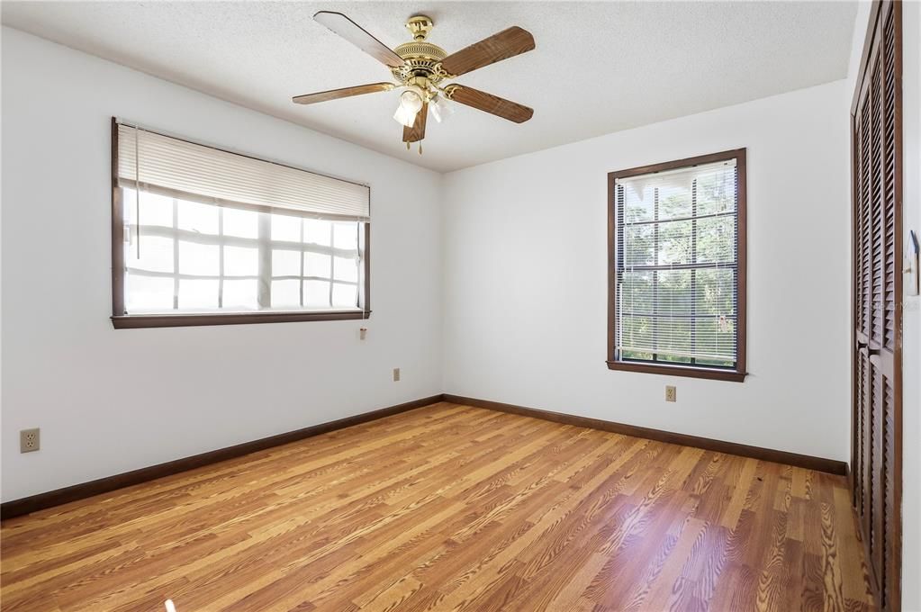 En Venta: $899,777 (4 camas, 4 baños, 2823 Pies cuadrados)