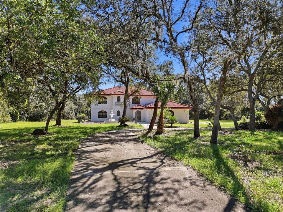 En Venta: $899,777 (4 camas, 4 baños, 2823 Pies cuadrados)