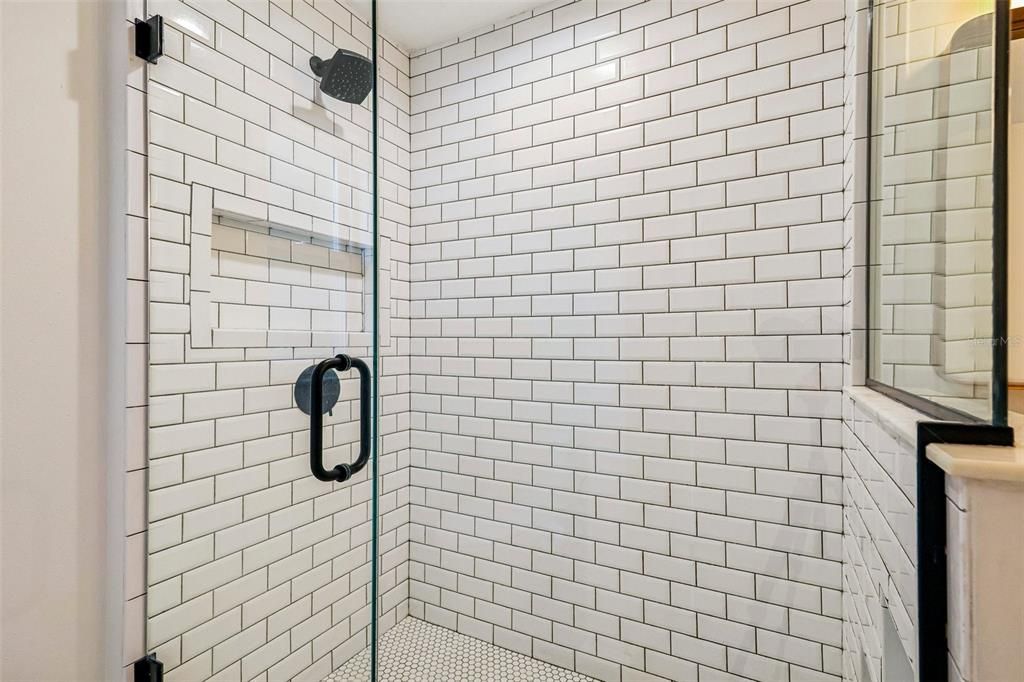 En Venta: $525,000 (4 camas, 2 baños, 1905 Pies cuadrados)