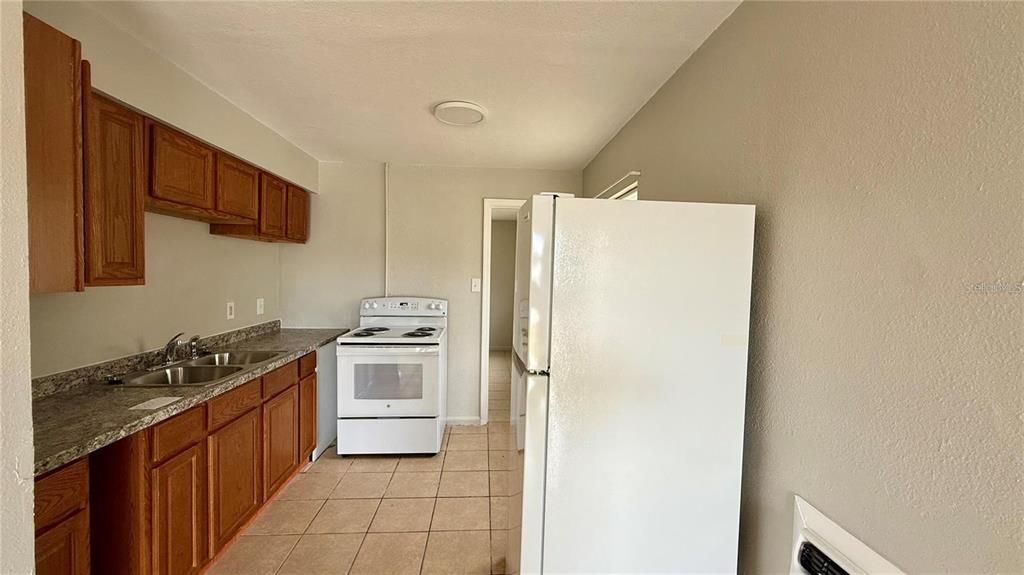 For Rent: $999 (3 beds, 1 baths, 1536 Square Feet)