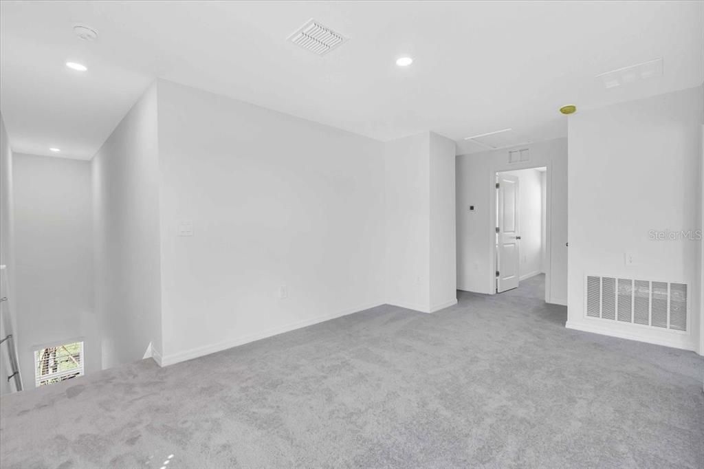 En Renta: $2,995 (5 camas, 2 baños, 2216 Pies cuadrados)