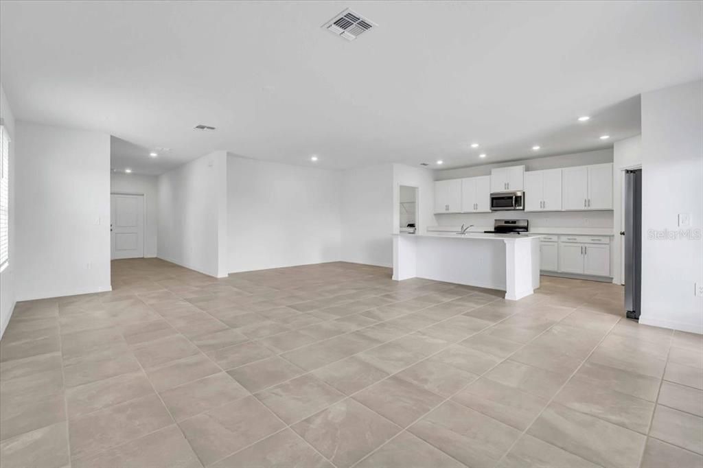 En Renta: $2,995 (5 camas, 2 baños, 2216 Pies cuadrados)