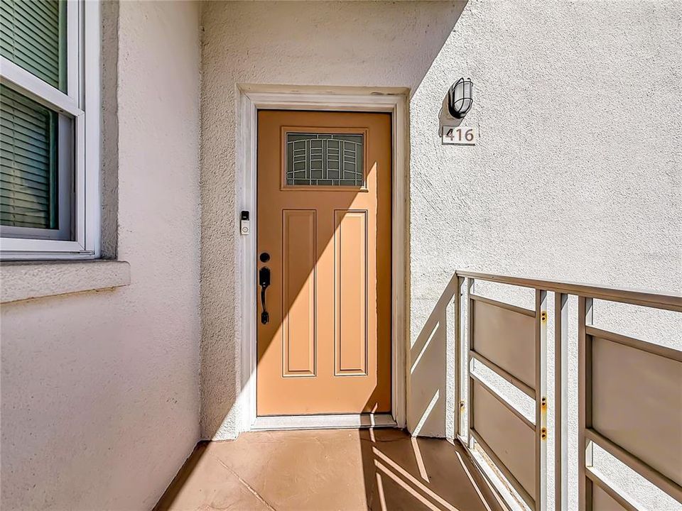 На продажу: $159,900 (2 спален, 2 ванн, 1365 Квадратных фут)