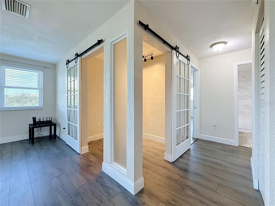 На продажу: $159,900 (2 спален, 2 ванн, 1365 Квадратных фут)