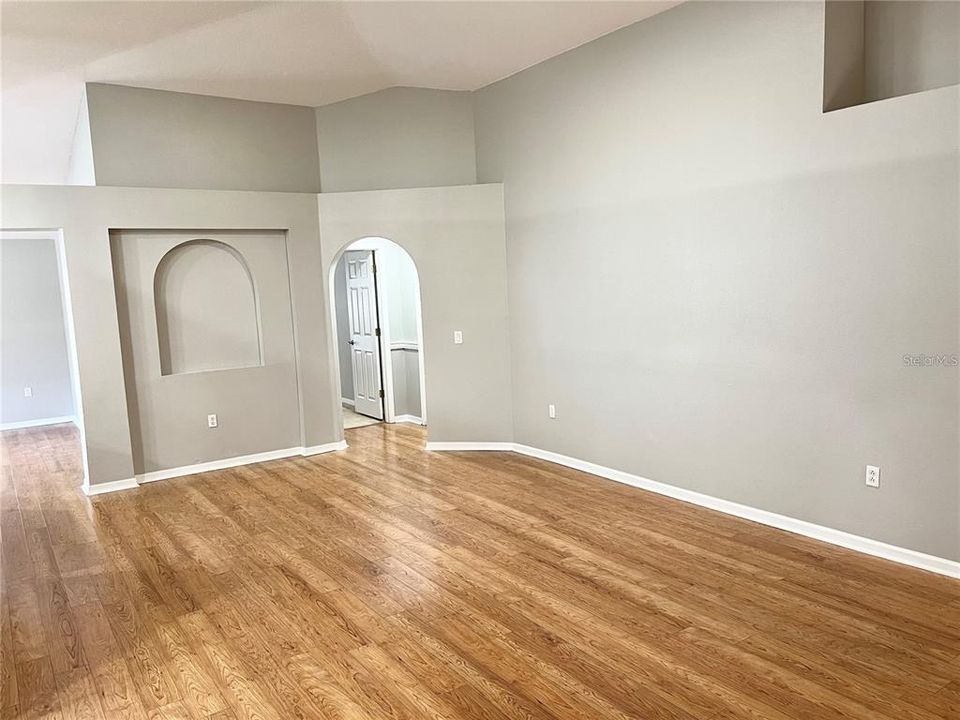 В аренду: $2,595 (4 спален, 2 ванн, 2010 Квадратных фут)