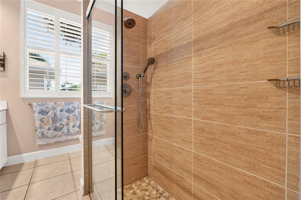 En Venta: $539,000 (3 camas, 2 baños, 3065 Pies cuadrados)