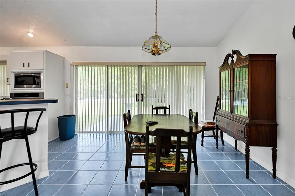 For Sale: $745,300 (2 beds, 2 baths, 1200 Square Feet)