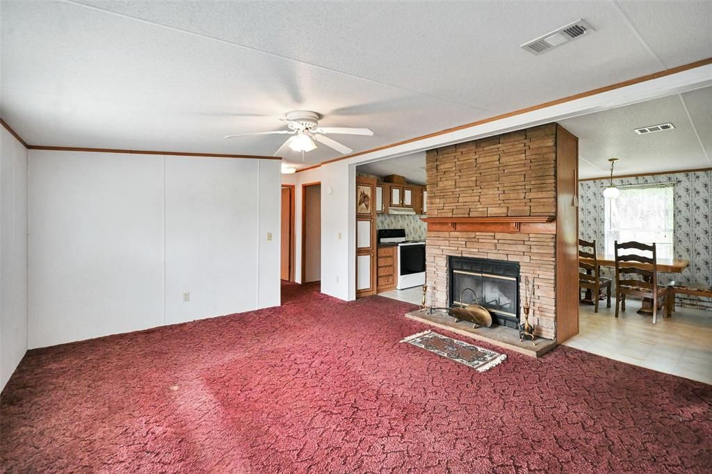 For Sale: $745,300 (2 beds, 2 baths, 1200 Square Feet)