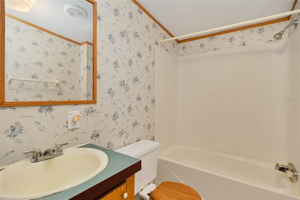 For Sale: $745,300 (2 beds, 2 baths, 1200 Square Feet)