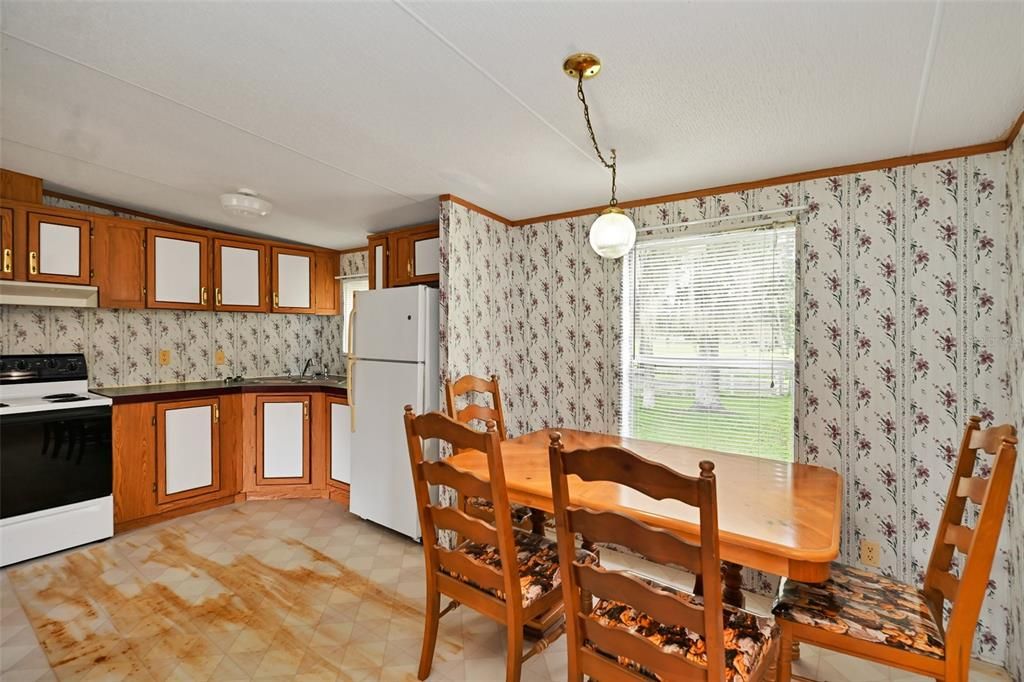 For Sale: $745,300 (2 beds, 2 baths, 1200 Square Feet)