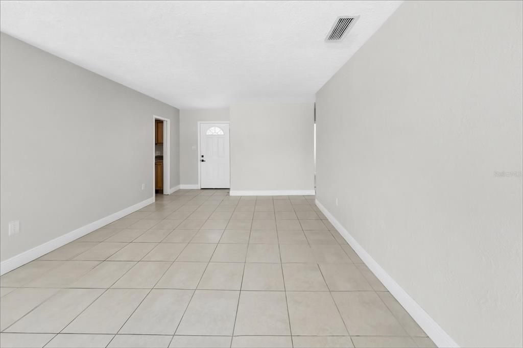 En Venta: $399,900 (2 camas, 2 baños, 1425 Pies cuadrados)