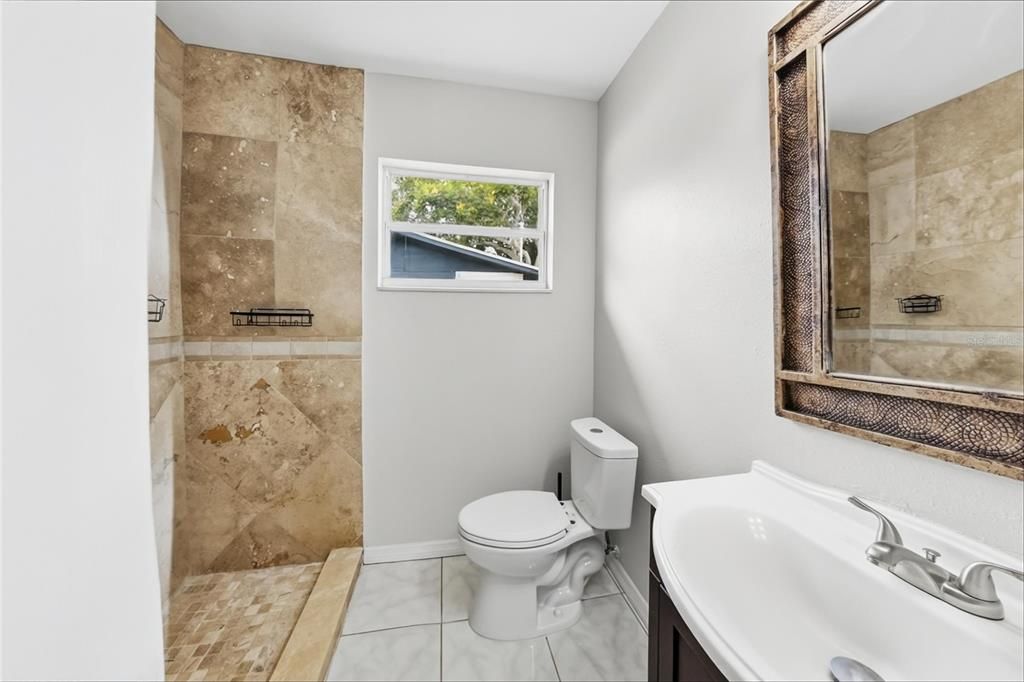 En Venta: $399,900 (2 camas, 2 baños, 1425 Pies cuadrados)