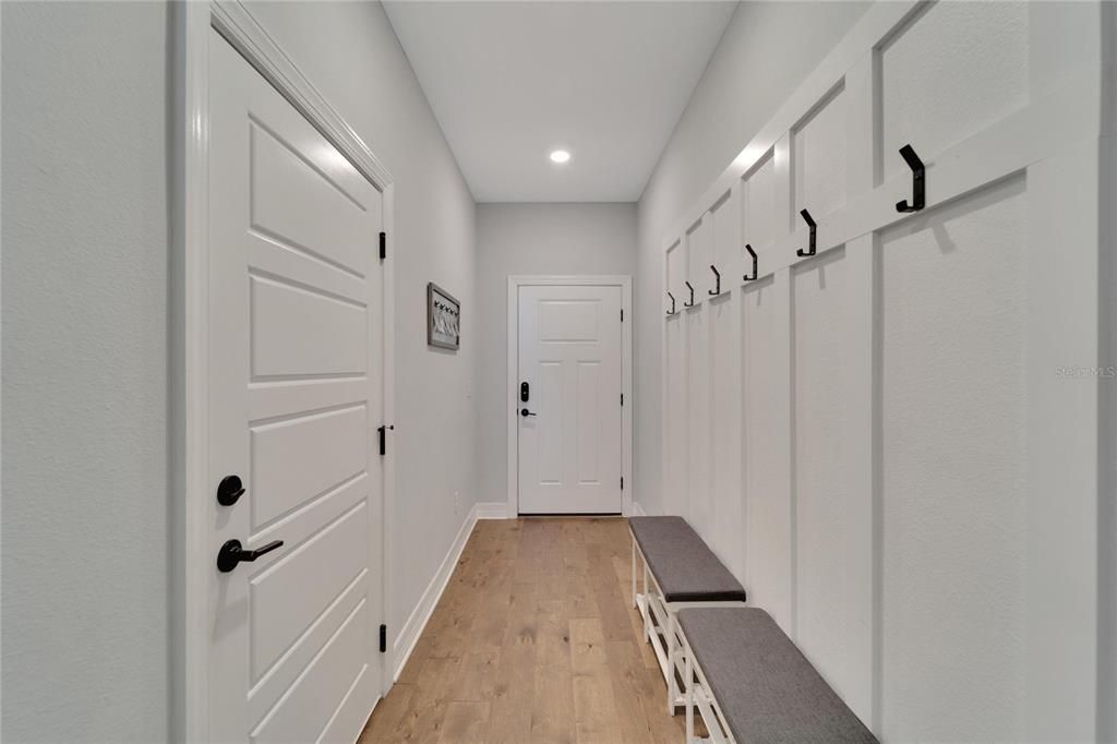 В аренду: $4,600 (4 спален, 3 ванн, 2210 Квадратных фут)