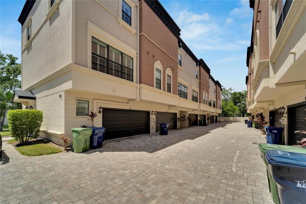 В аренду: $4,600 (4 спален, 3 ванн, 2210 Квадратных фут)