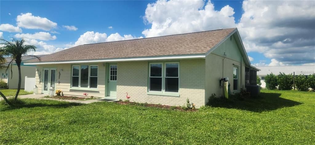 For Sale: $189,900 (3 beds, 1 baths, 1142 Square Feet)