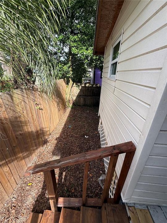 For Sale: $245,000 (3 beds, 2 baths, 780 Square Feet)