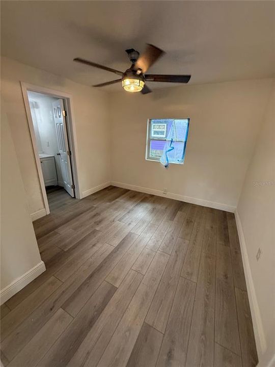 For Sale: $245,000 (3 beds, 2 baths, 780 Square Feet)
