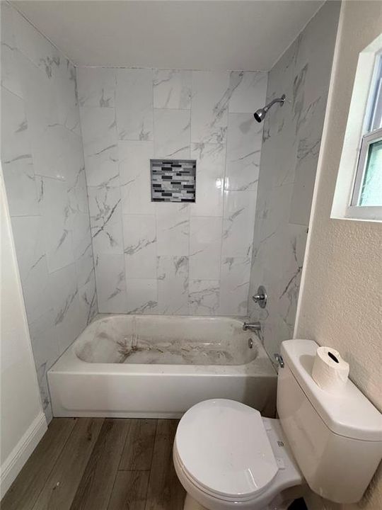 For Sale: $245,000 (3 beds, 2 baths, 780 Square Feet)