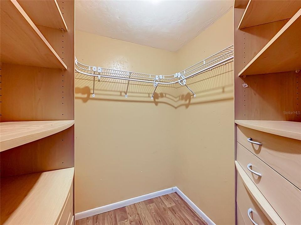 En Venta: $285,000 (3 camas, 2 baños, 1208 Pies cuadrados)