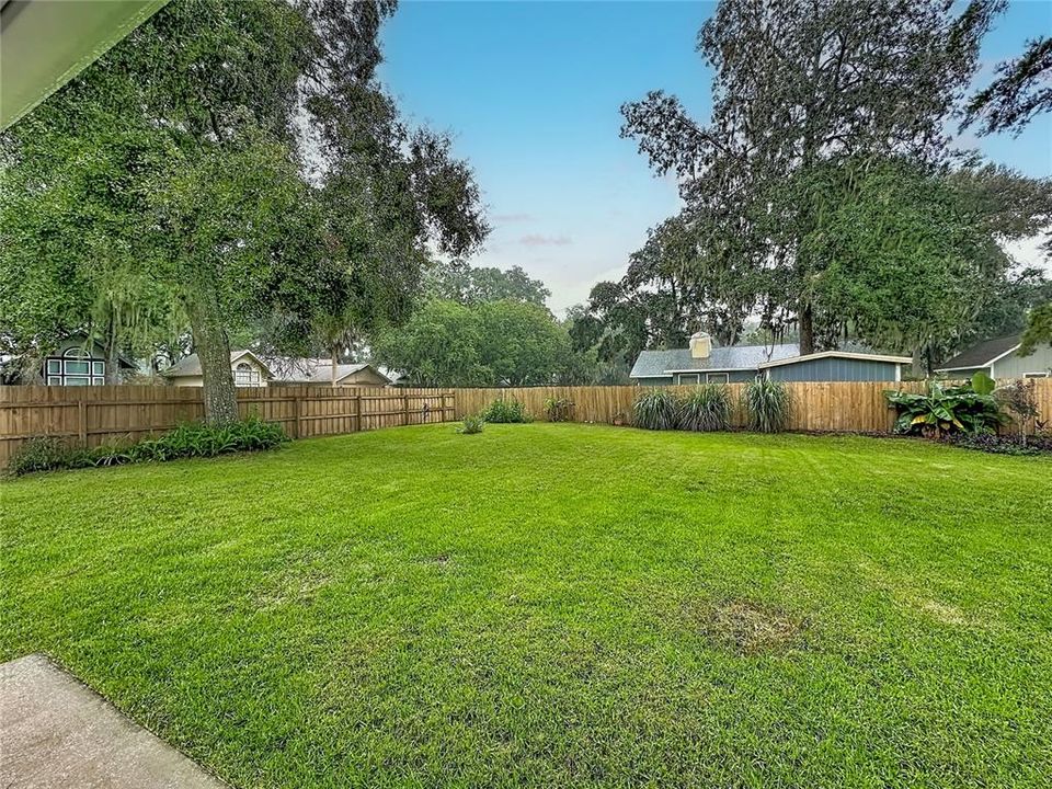 En Venta: $285,000 (3 camas, 2 baños, 1208 Pies cuadrados)