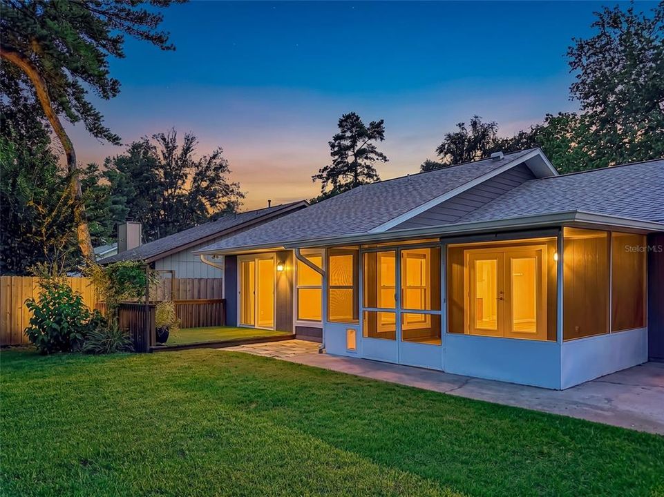 En Venta: $285,000 (3 camas, 2 baños, 1208 Pies cuadrados)