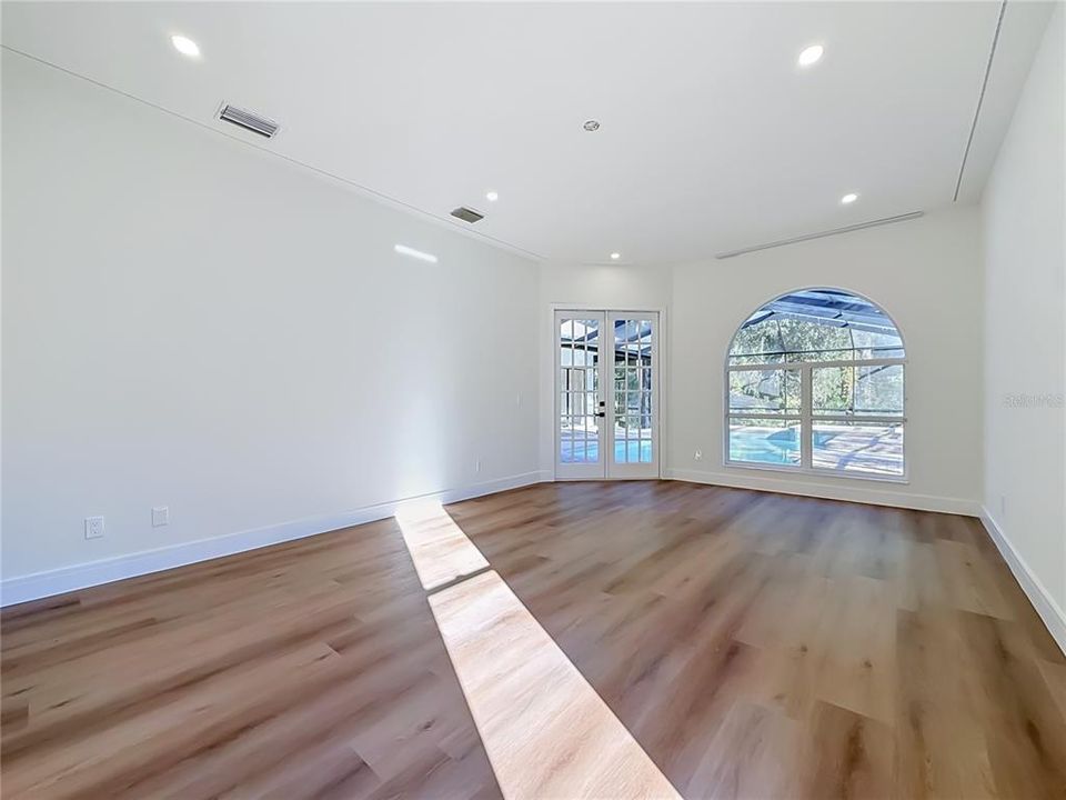 На продажу: $895,000 (5 спален, 3 ванн, 2804 Квадратных фут)