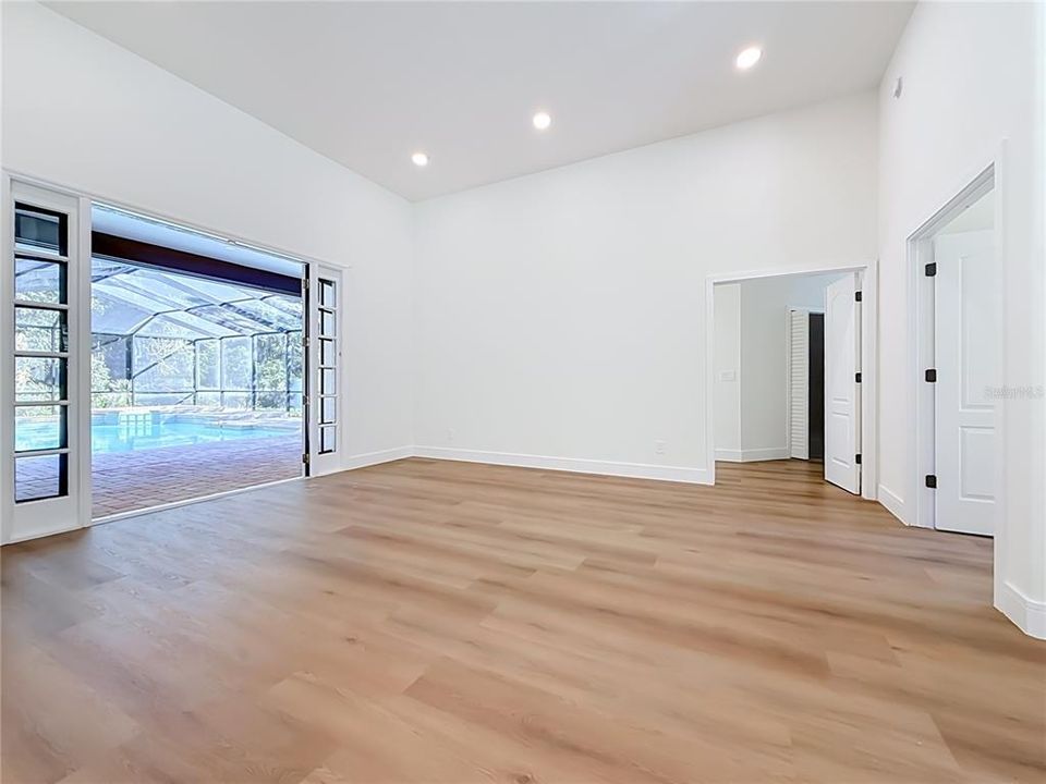 На продажу: $895,000 (5 спален, 3 ванн, 2804 Квадратных фут)