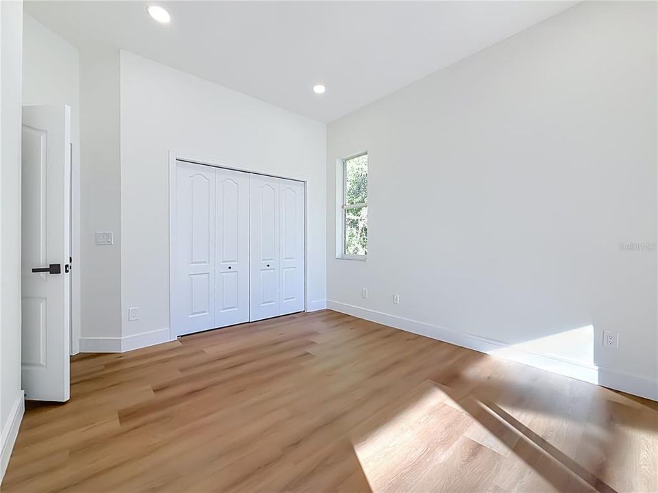 На продажу: $895,000 (5 спален, 3 ванн, 2804 Квадратных фут)