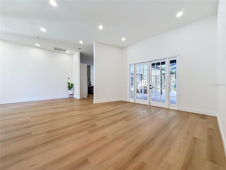 На продажу: $895,000 (5 спален, 3 ванн, 2804 Квадратных фут)