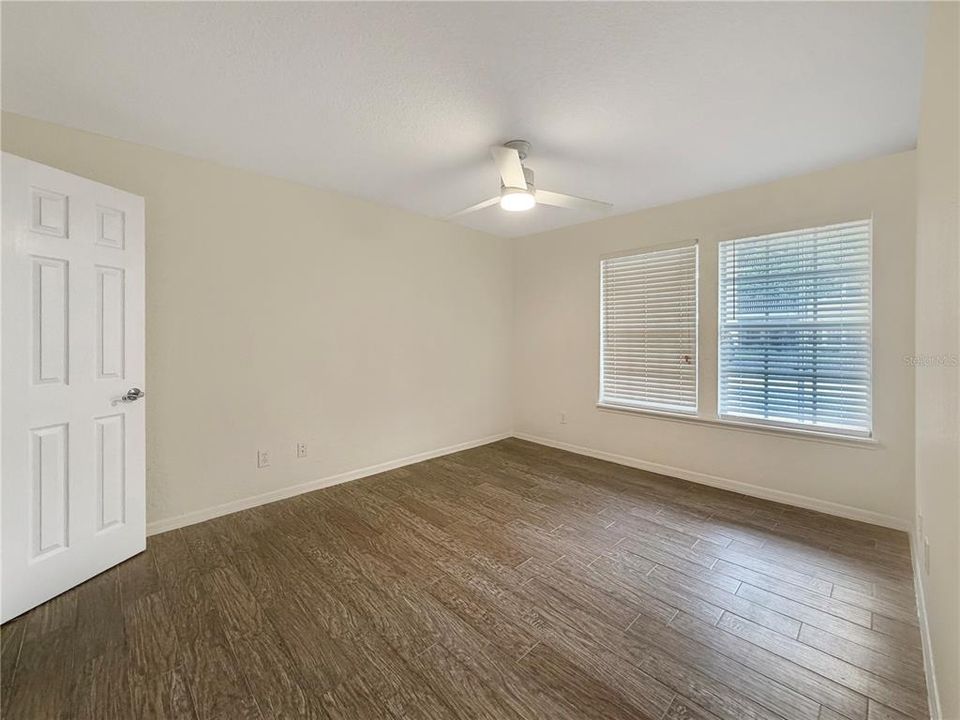 В аренду: $1,650 (1 спален, 1 ванн, 827 Квадратных фут)