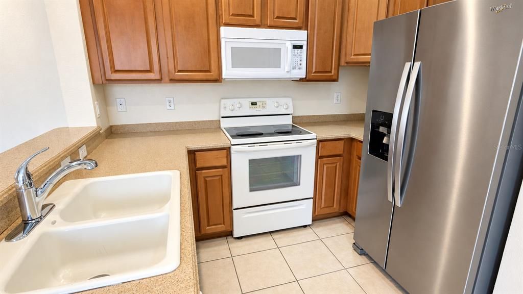 В аренду: $1,650 (2 спален, 2 ванн, 1036 Квадратных фут)